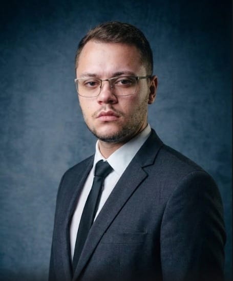 Dr. Lucas Gabriel de Almeida Dias